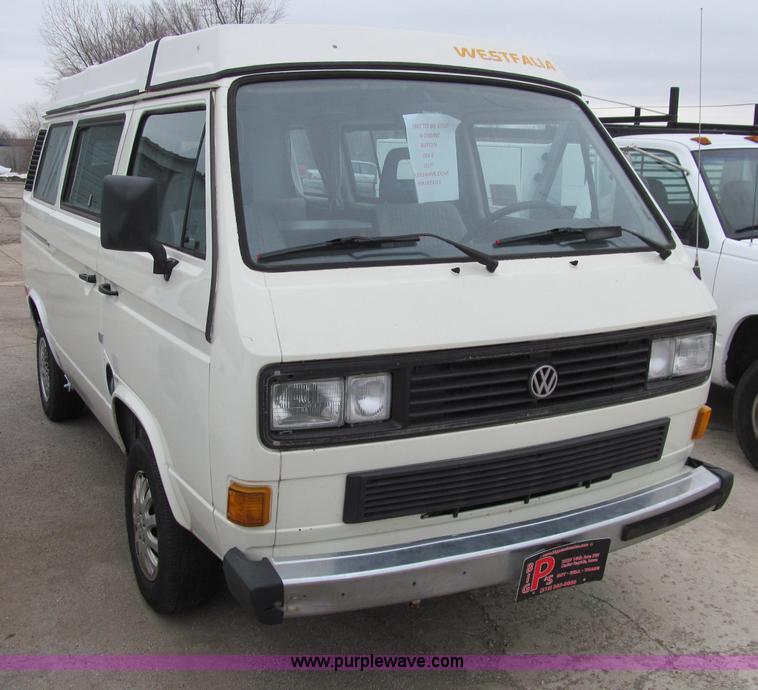 image for item D7131 1987 Volkswagen Vanagon Campmobile van