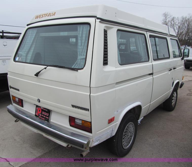 image for item D7131 1987 Volkswagen Vanagon Campmobile van