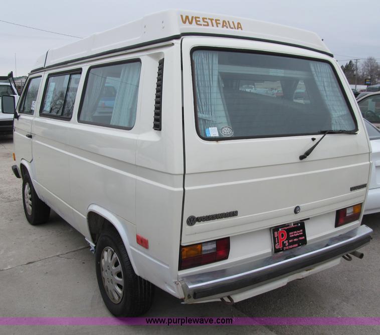 image for item D7131 1987 Volkswagen Vanagon Campmobile van