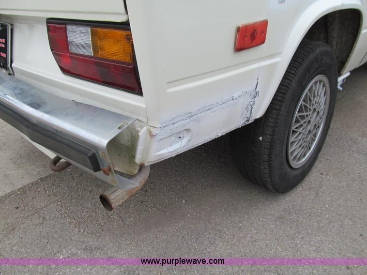 image for item D7131 1987 Volkswagen Vanagon Campmobile van