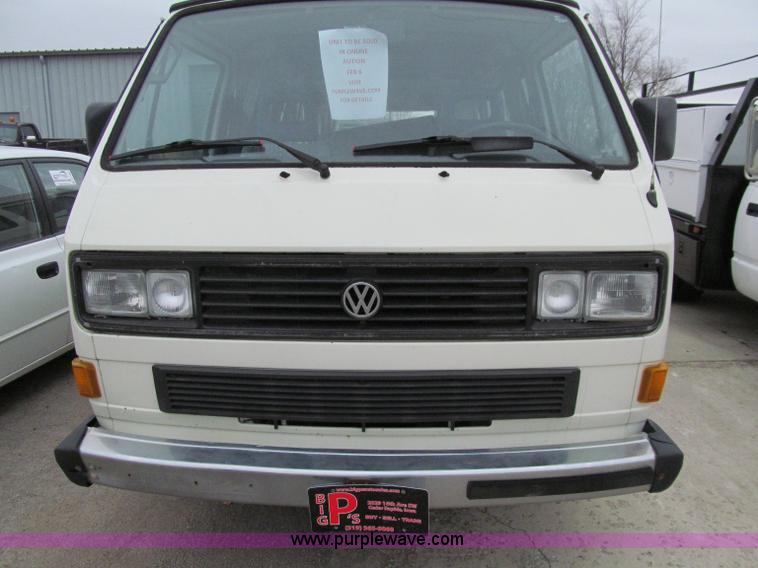 image for item D7131 1987 Volkswagen Vanagon Campmobile van