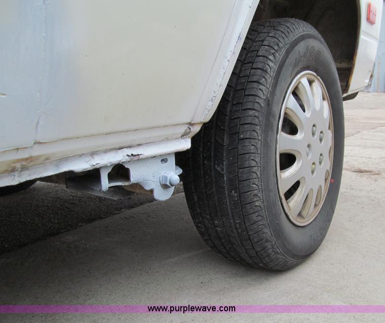 image for item D7131 1987 Volkswagen Vanagon Campmobile van