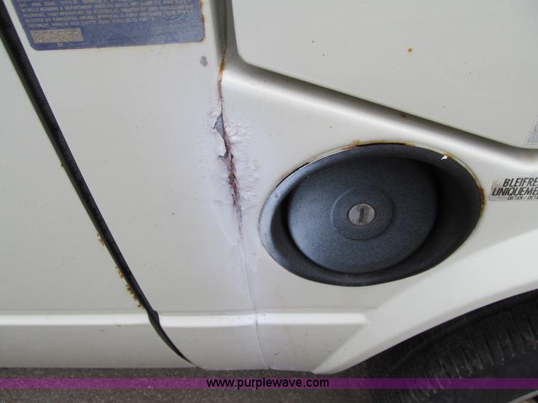 image for item D7131 1987 Volkswagen Vanagon Campmobile van