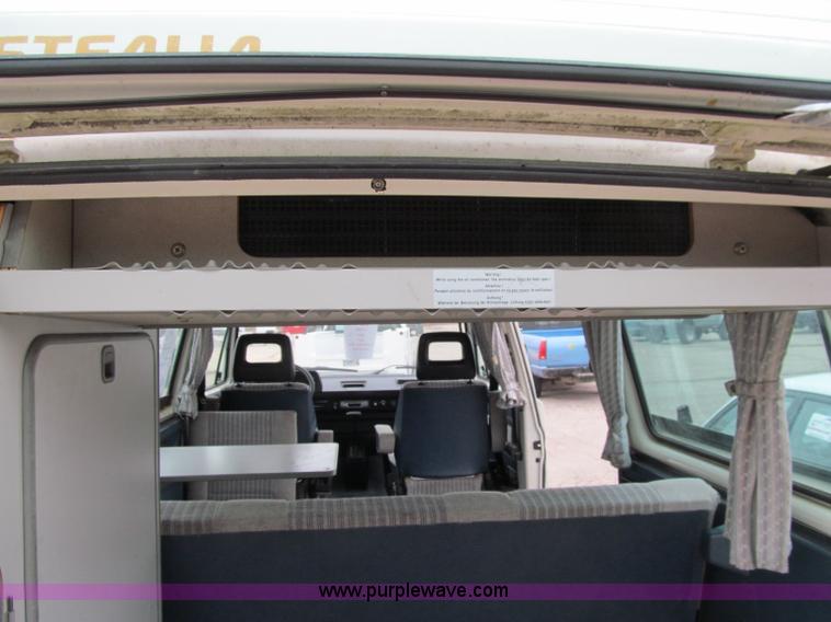 image for item D7131 1987 Volkswagen Vanagon Campmobile van