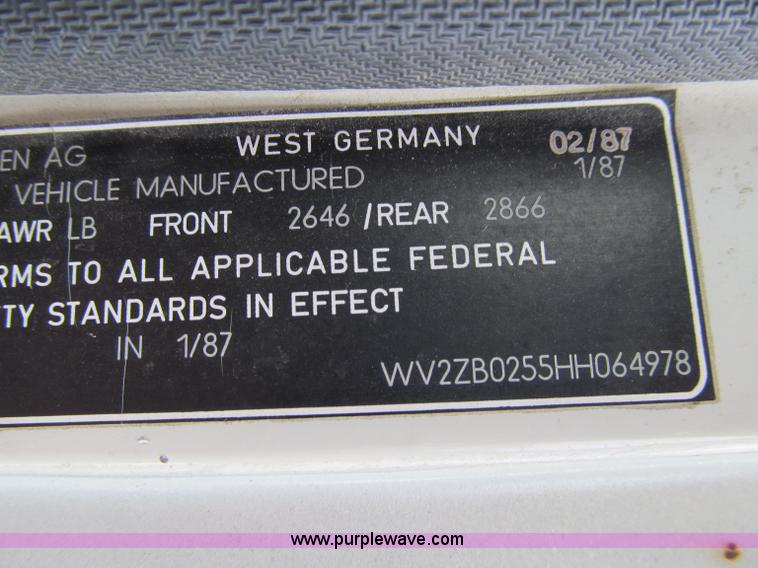 image for item D7131 1987 Volkswagen Vanagon Campmobile van