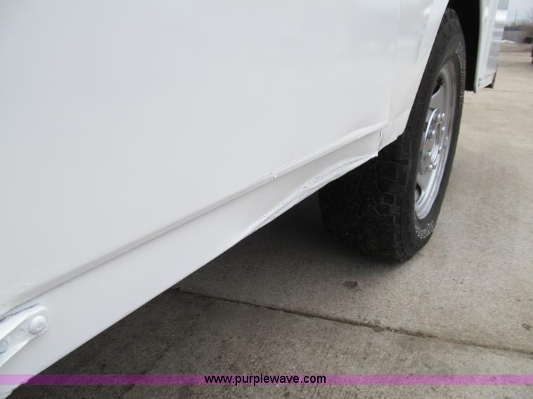 image for item D7132 2006 Ford F350 XL Super Duty service truck