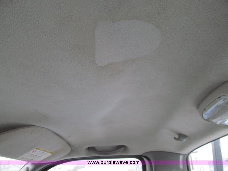 image for item D7132 2006 Ford F350 XL Super Duty service truck