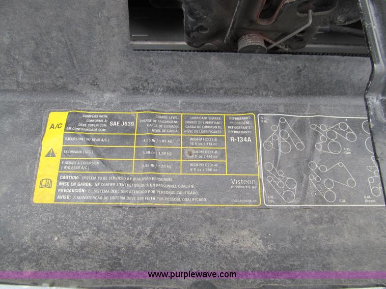 image for item D7132 2006 Ford F350 XL Super Duty service truck