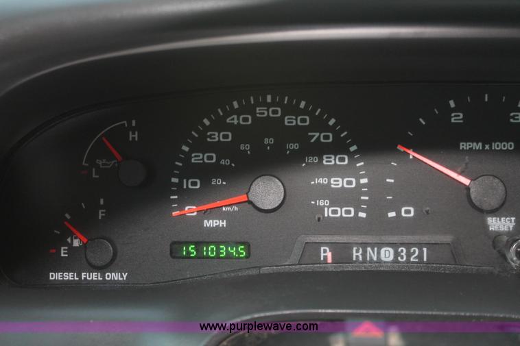 image for item E2532 2003 Ford F250 Super Duty SuperCab pickup truck