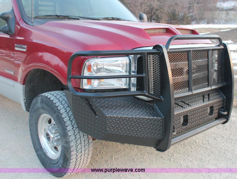 image for item E2532 2003 Ford F250 Super Duty SuperCab pickup truck