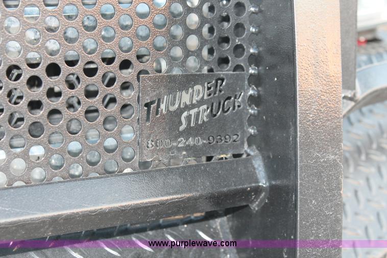 image for item E2532 2003 Ford F250 Super Duty SuperCab pickup truck