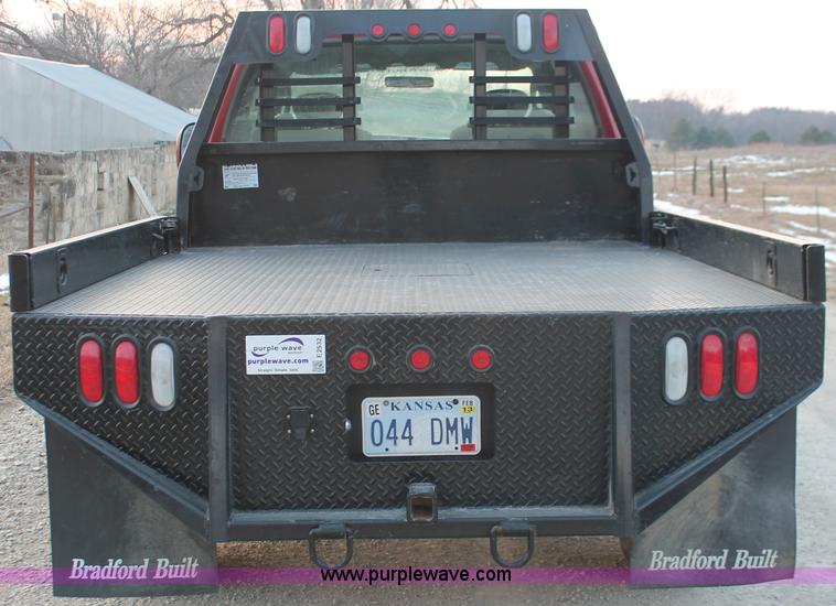 image for item E2532 2003 Ford F250 Super Duty SuperCab pickup truck