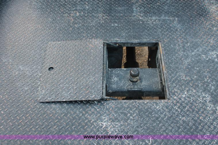 image for item E2532 2003 Ford F250 Super Duty SuperCab pickup truck