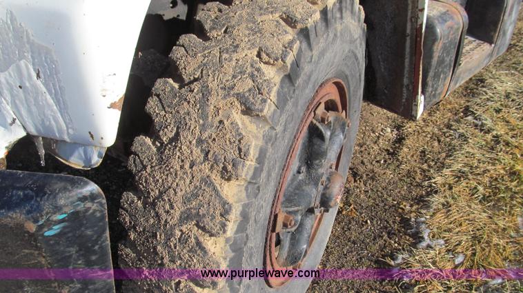 image for item E3656 1977 GMC 6500 dump truck