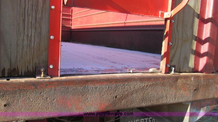 image for item E3656 1977 GMC 6500 dump truck