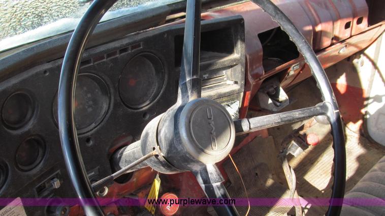 image for item E3656 1977 GMC 6500 dump truck