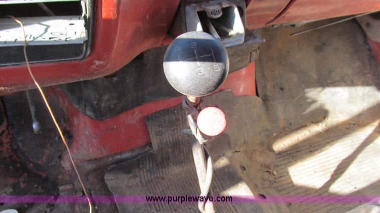 image for item E3656 1977 GMC 6500 dump truck