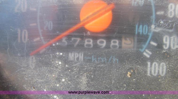 image for item E3656 1977 GMC 6500 dump truck