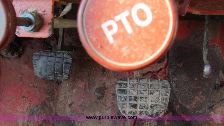 image for item E3656 1977 GMC 6500 dump truck