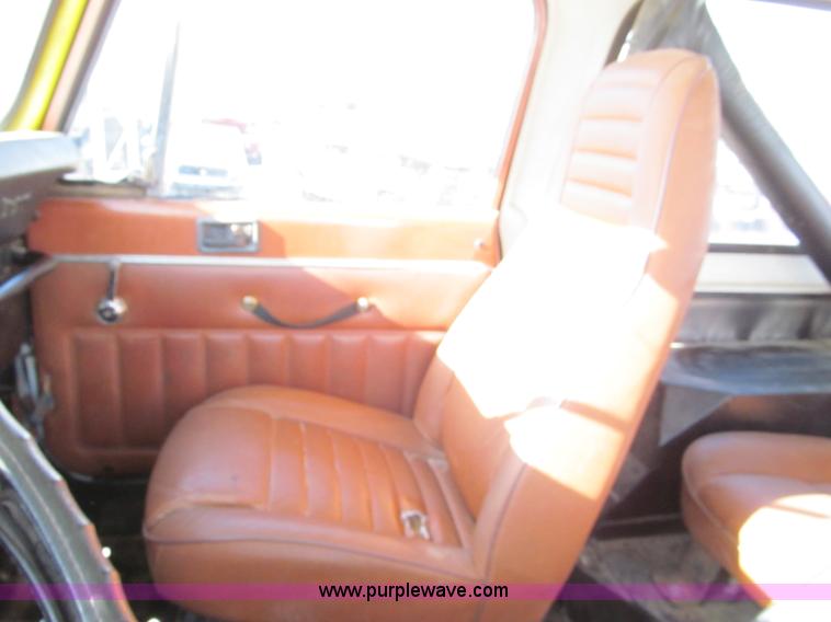 image for item E5868 1983 Jeep CJ7 SUV