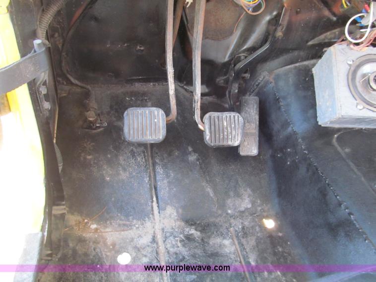 image for item E5868 1983 Jeep CJ7 SUV