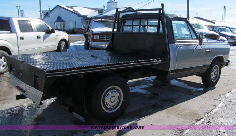 image for item E5869 1990 Dodge Ram D250 pickup truck