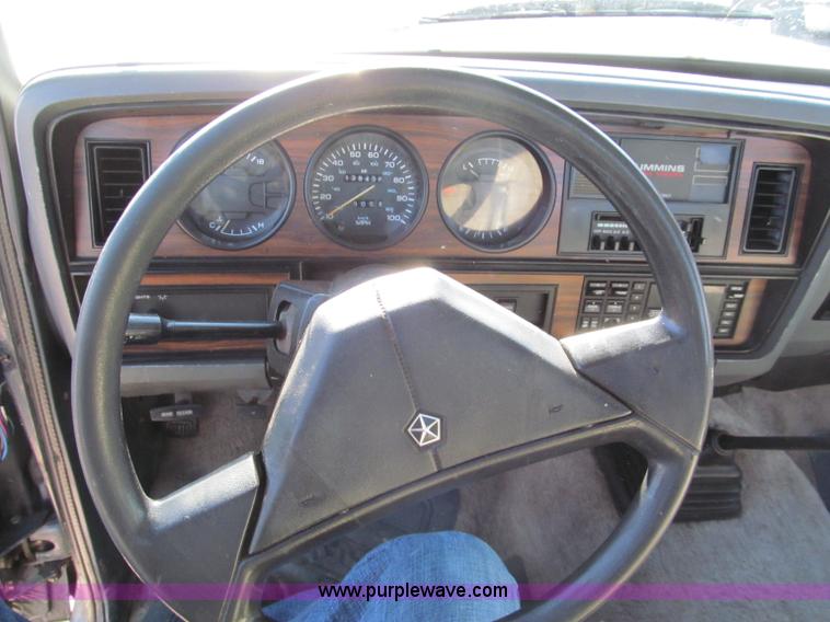 image for item E5869 1990 Dodge Ram D250 pickup truck