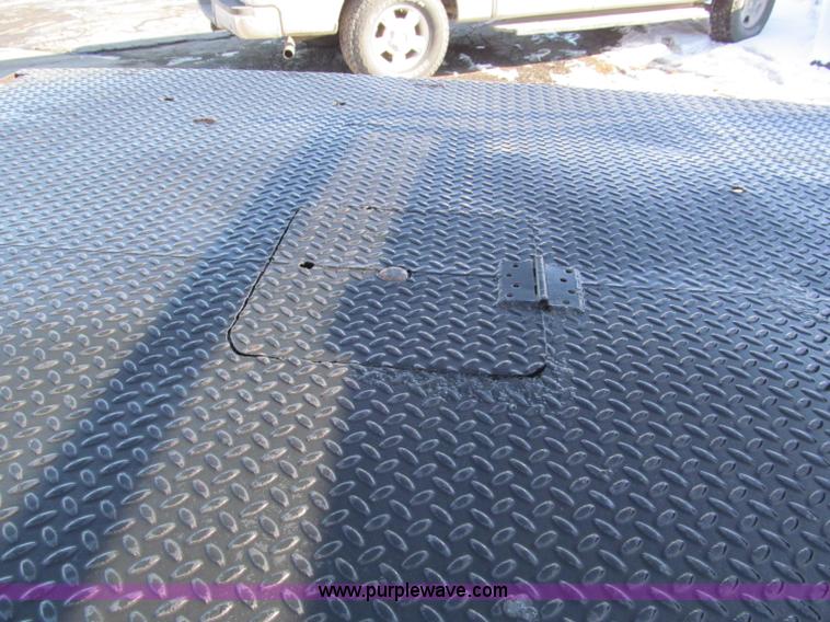 image for item E5869 1990 Dodge Ram D250 pickup truck