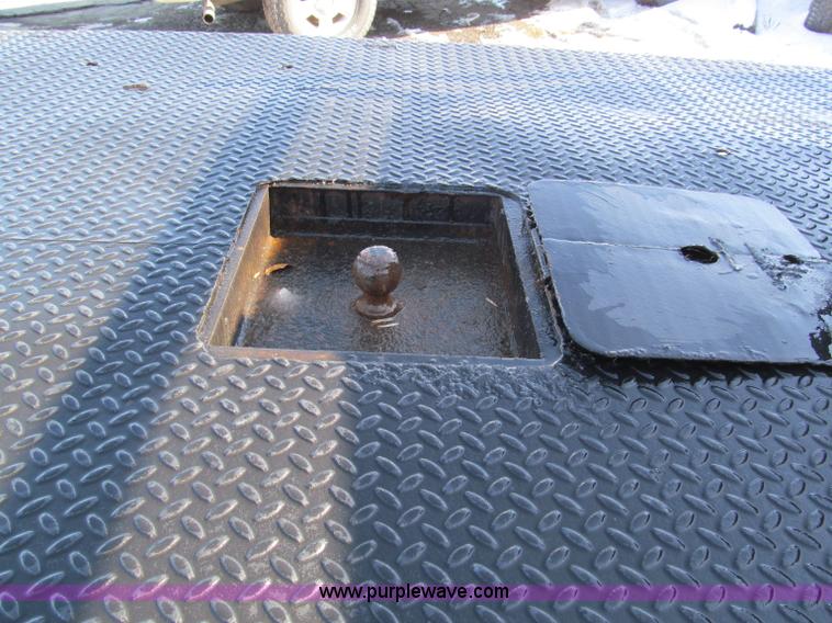 image for item E5869 1990 Dodge Ram D250 pickup truck