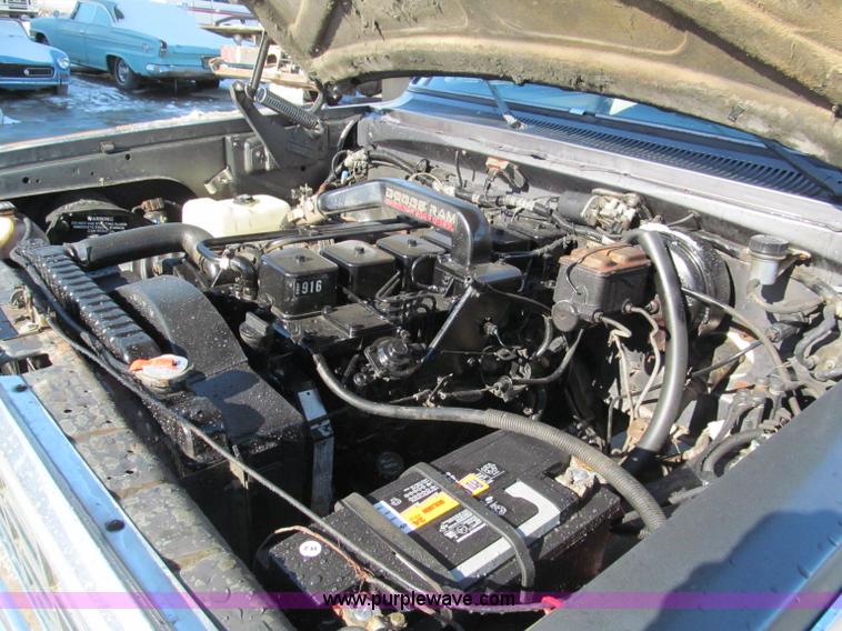 image for item E5869 1990 Dodge Ram D250 pickup truck