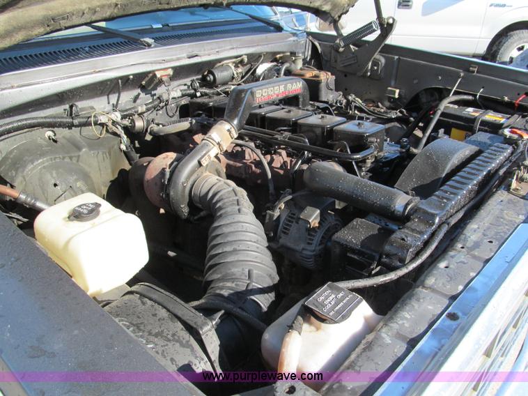 image for item E5869 1990 Dodge Ram D250 pickup truck