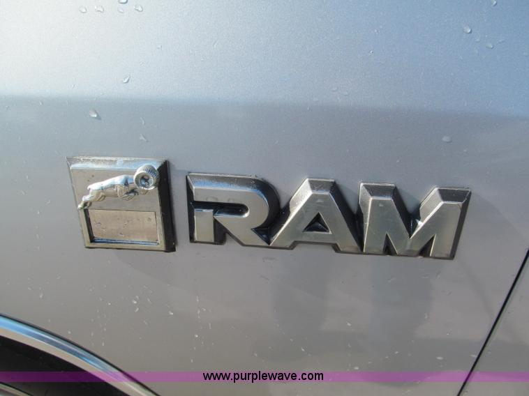 image for item E5869 1990 Dodge Ram D250 pickup truck