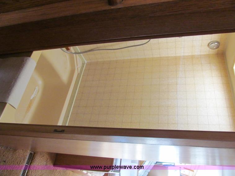 image for item E5870 1986 Chevrolet Imperial Holiday Rambler 33' RV