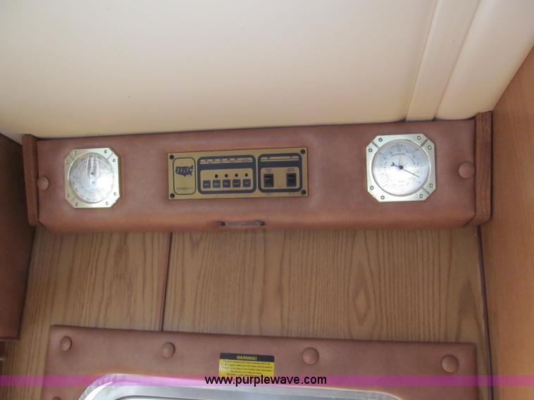 image for item E5870 1986 Chevrolet Imperial Holiday Rambler 33' RV