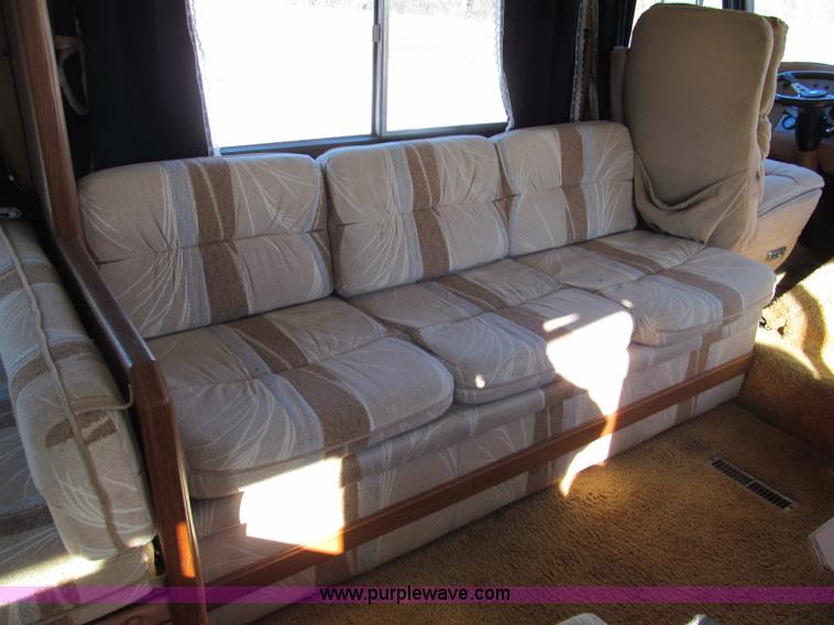 image for item E5870 1986 Chevrolet Imperial Holiday Rambler 33' RV