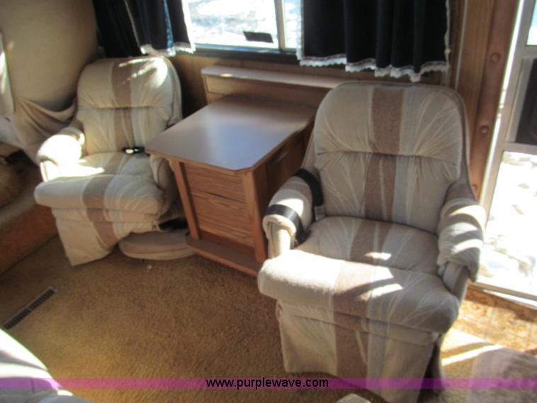 image for item E5870 1986 Chevrolet Imperial Holiday Rambler 33' RV