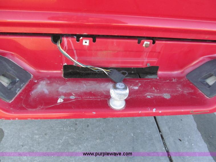 image for item E5872 1995 Chevrolet S10 LS Extended Cab pickup truck