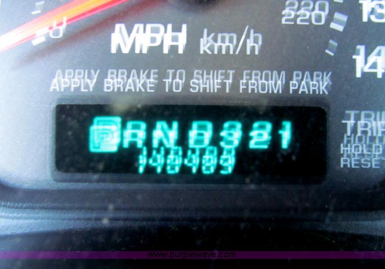 image for item E5874 2002 Chevrolet Monte Carlo SS