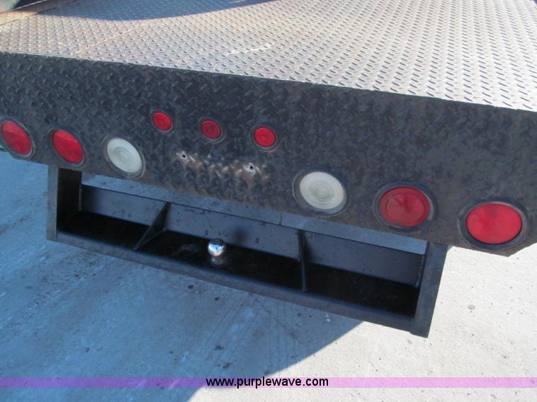 image for item E5875 1997 Toyota T100 DX Xtracab flatbed pickup truck