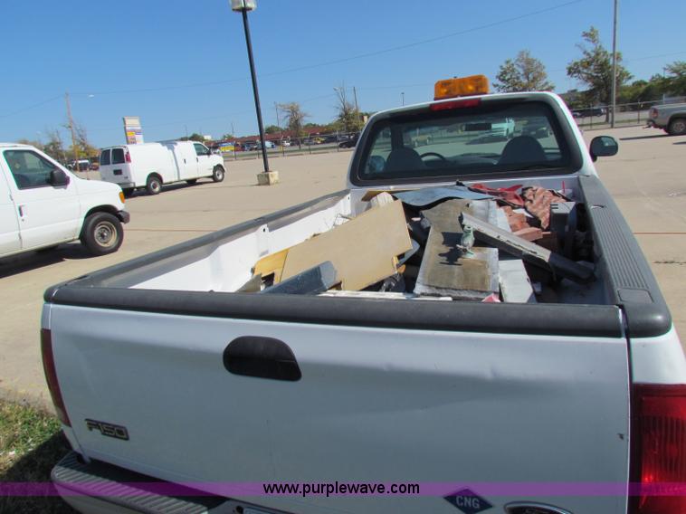 image for item E8104 1999 Ford F150 XL pickup truck