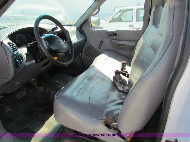 image for item E8104 1999 Ford F150 XL pickup truck