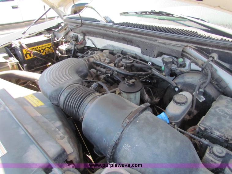 image for item E8104 1999 Ford F150 XL pickup truck