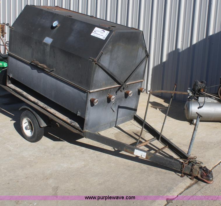 image for item F2858 Trailer mounted grill