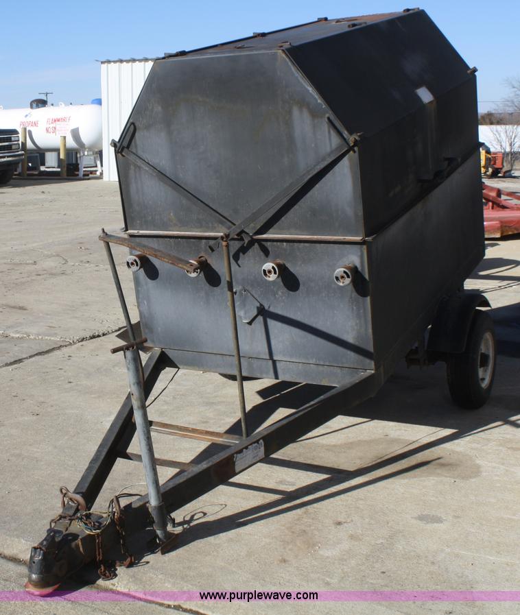 image for item F2858 Trailer mounted grill