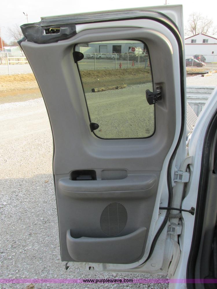 image for item F4046 2004 Ford F150 XLT SuperCab pickup truck