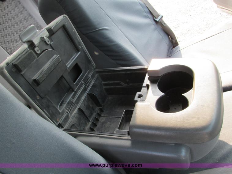 image for item F4046 2004 Ford F150 XLT SuperCab pickup truck