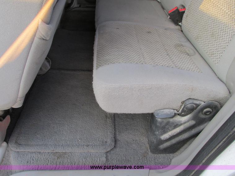 image for item F4050 2004 Ford F150 XLT SuperCab pickup truck