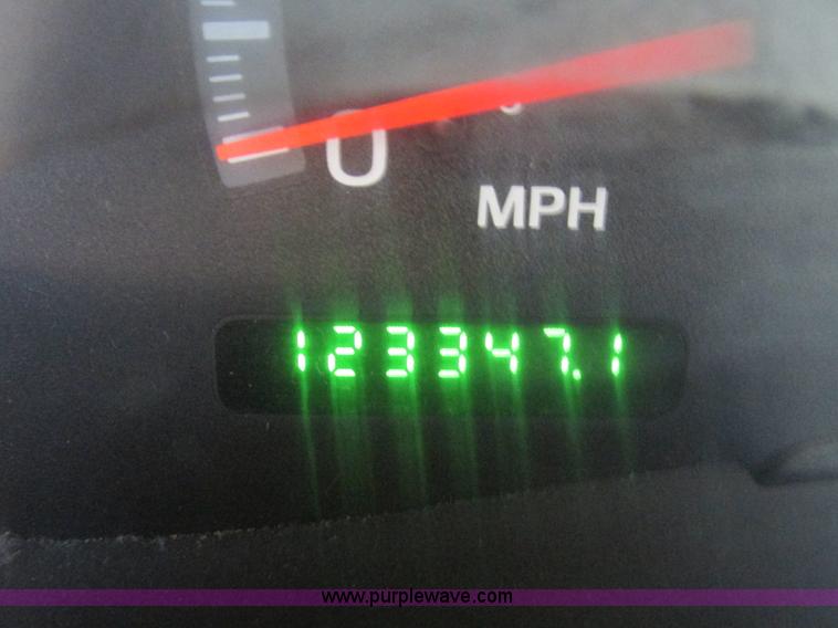 image for item F4050 2004 Ford F150 XLT SuperCab pickup truck