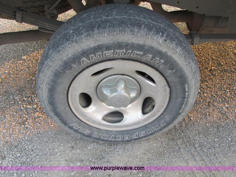 image for item F4050 2004 Ford F150 XLT SuperCab pickup truck