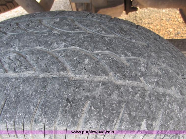 image for item F4050 2004 Ford F150 XLT SuperCab pickup truck